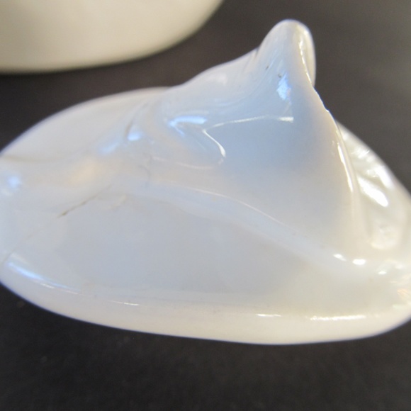 White Porcelain Chubby Bird Tea Pot Tht Designs - Picture 8 of 13